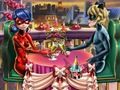 Spel Gestippelde Girl Valentine Dinner  aanlyn