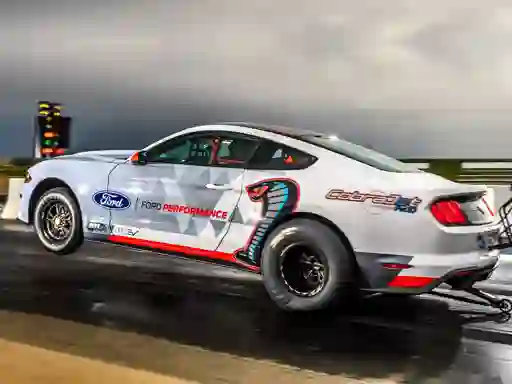 Spel Ford Mustang Cobra Jet Slide aanlyn