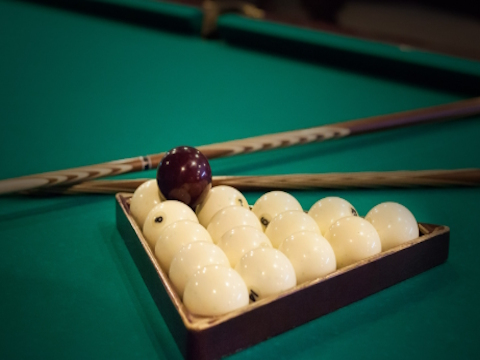 Spel Billiards 3D Russiese piramide  aanlyn